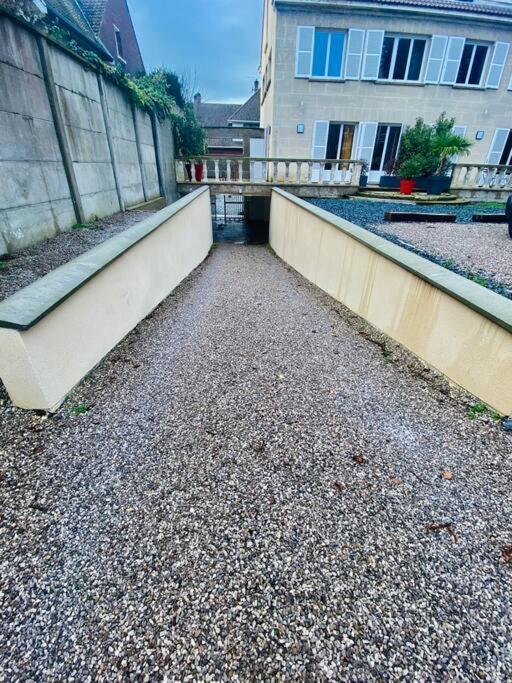 Ferienwohnung The Sunny ¤ Terrasse ¤ Proche Centre ¤ Parking ¤ Wifi Amiens Exterior foto